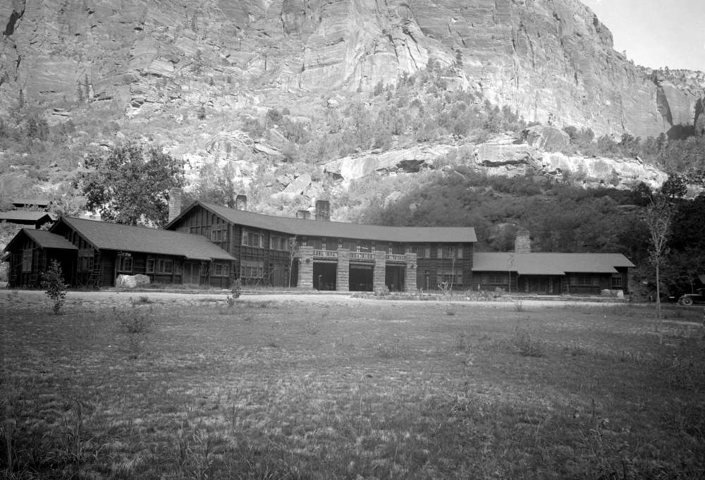Zion Lodge